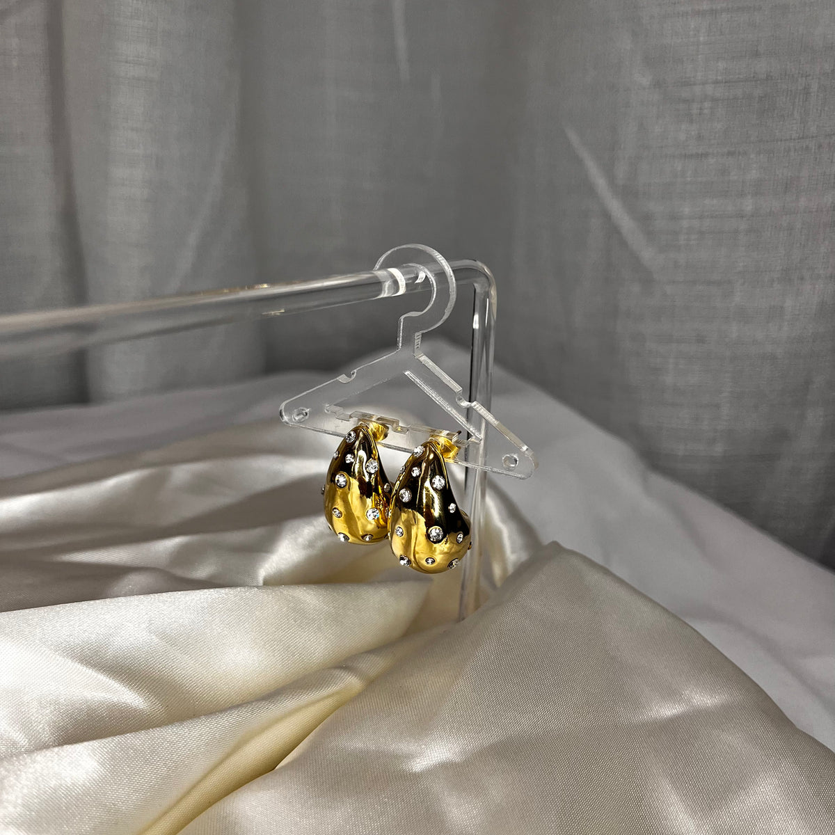 GG TEARDROP EARRING – DiosaDripX