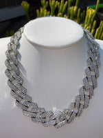 CUBAN LINK NECKLACE